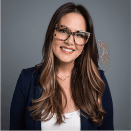 Leah Raffles headshot